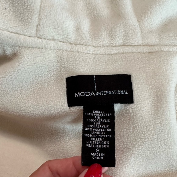 Moda International Gold Cream Fur Puffer Jacket Size Small - Picture 13 of 17